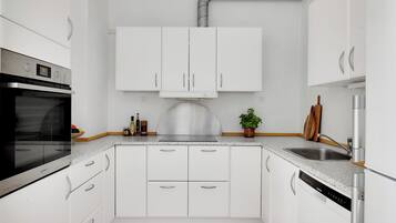 Appartamento, 2 camere da letto, balcone | Interni