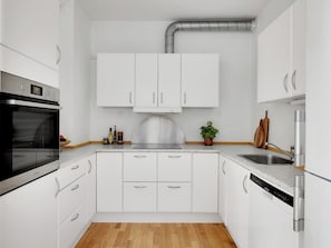 Apartment, 2 Bedrooms, Balcony | Interior