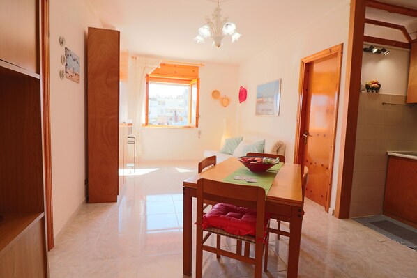 Ferienhaus, 1 Schlafzimmer, Stadtblick | Speisen