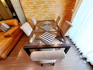 Apartment, 2 Bedrooms, Accessible, Balcony | Dining