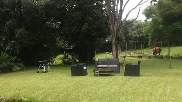 House, 2 Bedrooms, Garden View | Property grounds