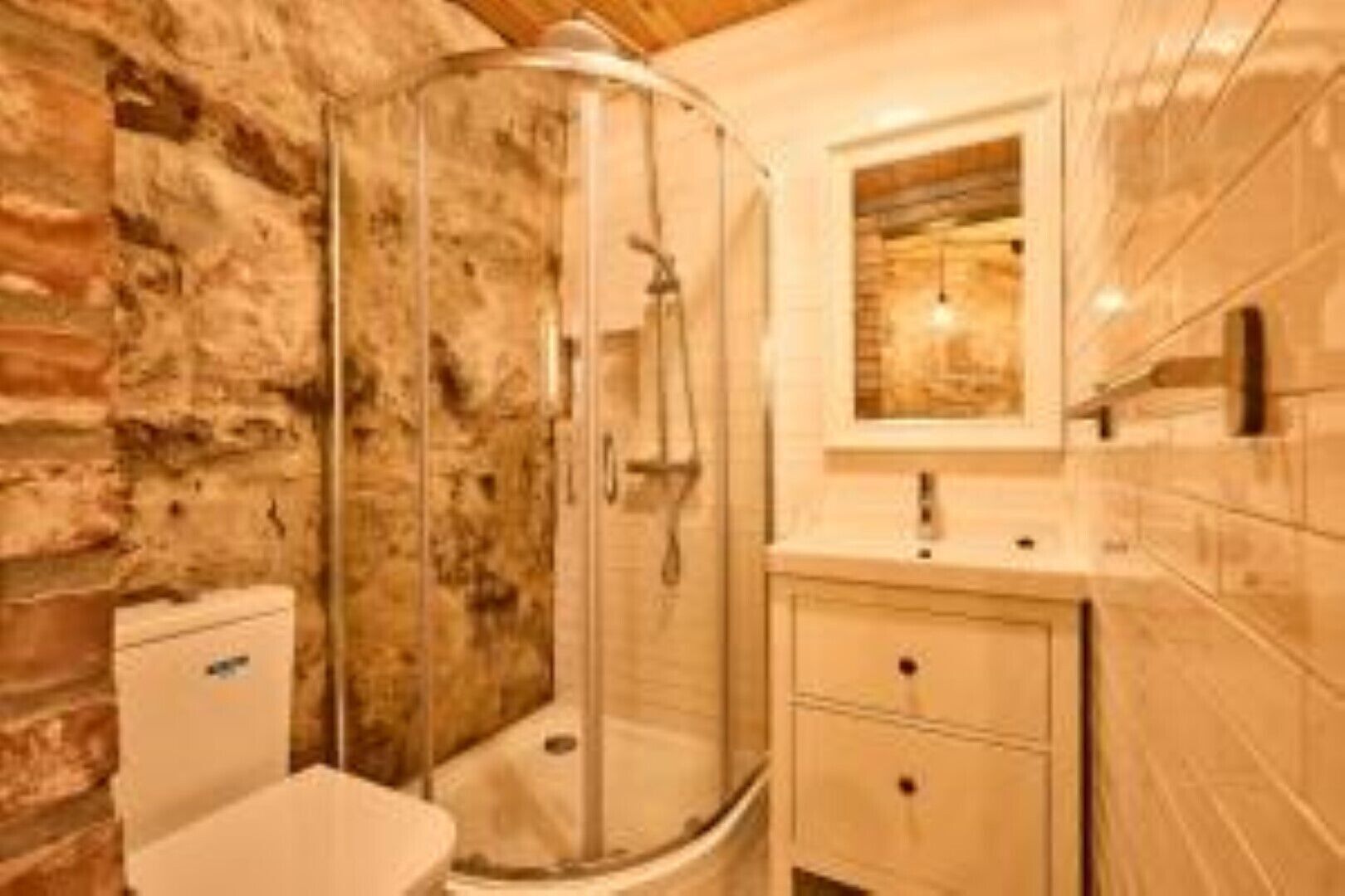 House, 1 Bedroom, Smoking, Terrace | Bathroom shower