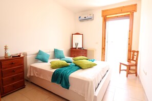 Maison, 2 chambres, balcon, vue ville