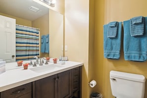Condo, 2 Bedrooms, Patio | Bathroom