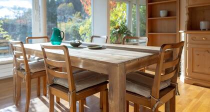 Luxury Apartment With Terrace and Garden Free Parking Smart TV etc