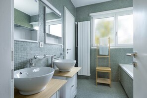 Apartment, 3 Schlafzimmer, Raucher, Terrasse | Badezimmer