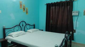 Room, 5 Bedrooms, Smoking, Terrace