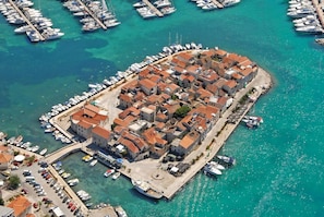Apartment, 5 Bedrooms, Private Pool, Garden View | Boating