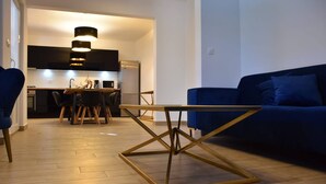 Apartment, 5 Bedrooms, Private Pool, Garden View | Dining - Three Apartment Complex With Pool (Tribunj)