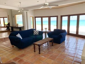 Casa, 4 dormitoris, fumadors | Sala d'estar