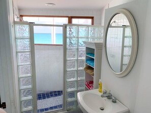 House, 4 Bedrooms, Smoking | Bathroom - Private Beachfront Home (Great Harbour Cay)