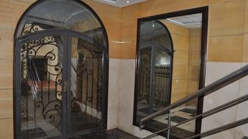 Apartment, 2 Bedrooms, Accessible, Smoking | Property entrance