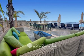 Villa, 6 chambres, fumeurs, piscine privée | Enceinte de l’hébergement