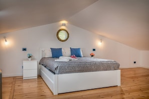 Villa, 1 Bedroom, Smoking, Balcony