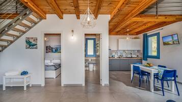 Vila, 1 quarto, para fumantes, sacada | Sala de jantar