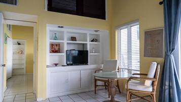 Villa, 2 Bedrooms, Balcony | Room amenity