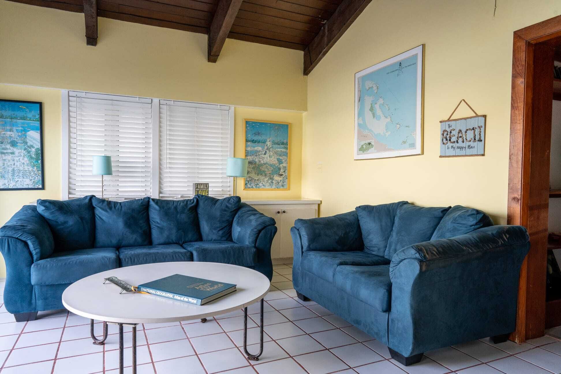 Villa, 2 Bedrooms, Balcony | Living room