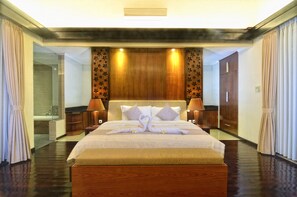 Zimmer, 2 Schlafzimmer, Raucher, eigener Pool | 2 Schlafzimmer