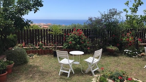 Apartment, 2 Bedrooms, Refrigerator | Property grounds