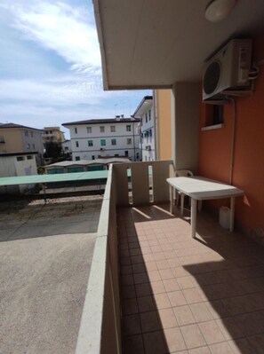 Apartment, 2 Schlafzimmer, Balkon, Stadtblick | Balkon