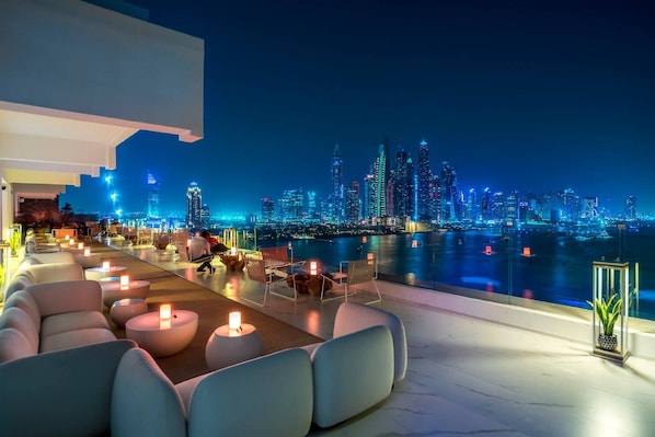 Apartment, 2 Bedrooms, Accessible | Lounge