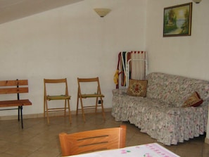Apartment, 2 Bedrooms, Smoking, Balcony | Living area