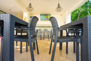 Apartment, 3 Bedrooms, Accessible, Smoking | Property grounds