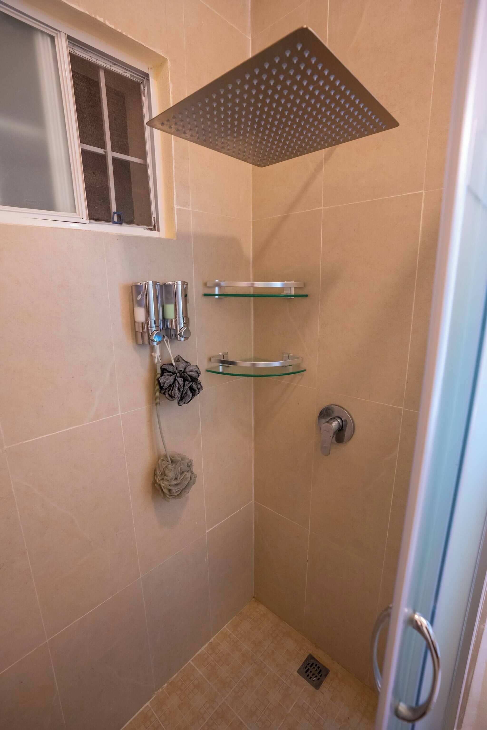 Bathroom shower
