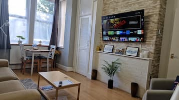 Apartment, 1 Bedroom | Room amenity