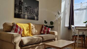 Apartment, 1 Bedroom | Living room