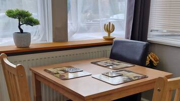 Apartment, 1 Bedroom | Dining