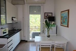 Appartamento, 1 camera da letto, balcone, vista città | Interni