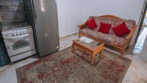 Apartment, 2 Schlafzimmer, Raucher, Balkon | Wohnzimmer