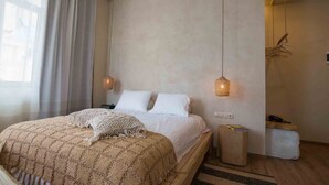 Room amenity - Sanders Bohemian - Darling Studio w Balcony (Athens)