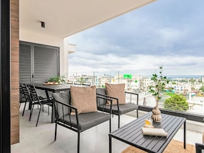 Apartment, 2 Bedrooms, Balcony, City View | Balcony