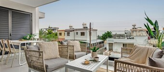 Sanders Only Limassol - Full Building