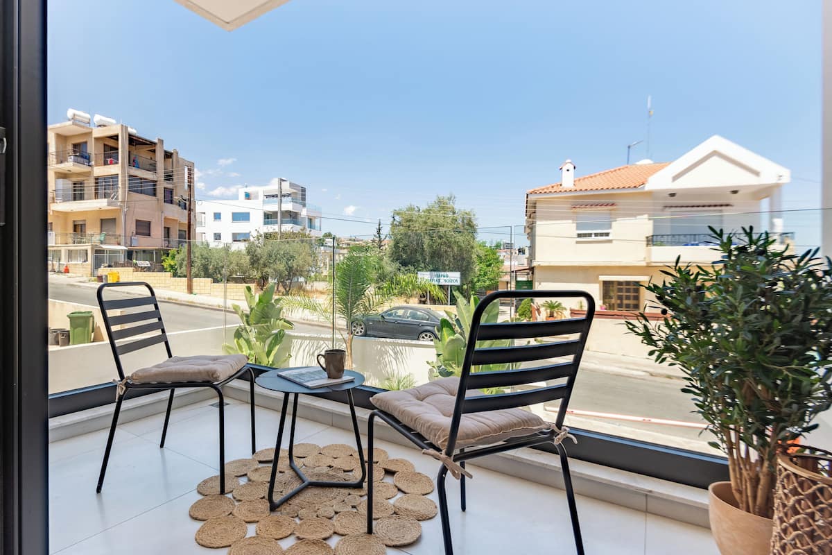 Estudio, varias habitaciones, balcón, vistas a la ciudad | Balcón