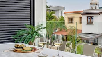 Apartment, 1 Bedroom, Balcony, City View | Exterior