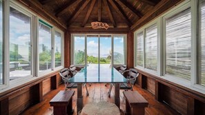 Room (Mi Mok Yeon) - Geoje Birds Hill Pension (Geoje)