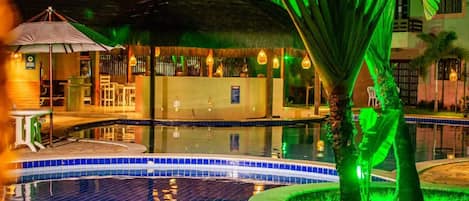 Piscine extérieure, piscine chauffée