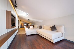 Panoramic Penthouse with Sea View | Minibar, free WiFi, bed sheets - 216 Bosphorus (Istanbul)