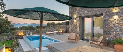 ลานระเบียง/นอกชาน