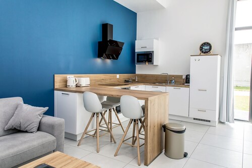New, quiet, comfortable 3-star Meublé de Tourisme apartment.