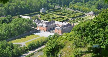 Charming Stay by the Meuse