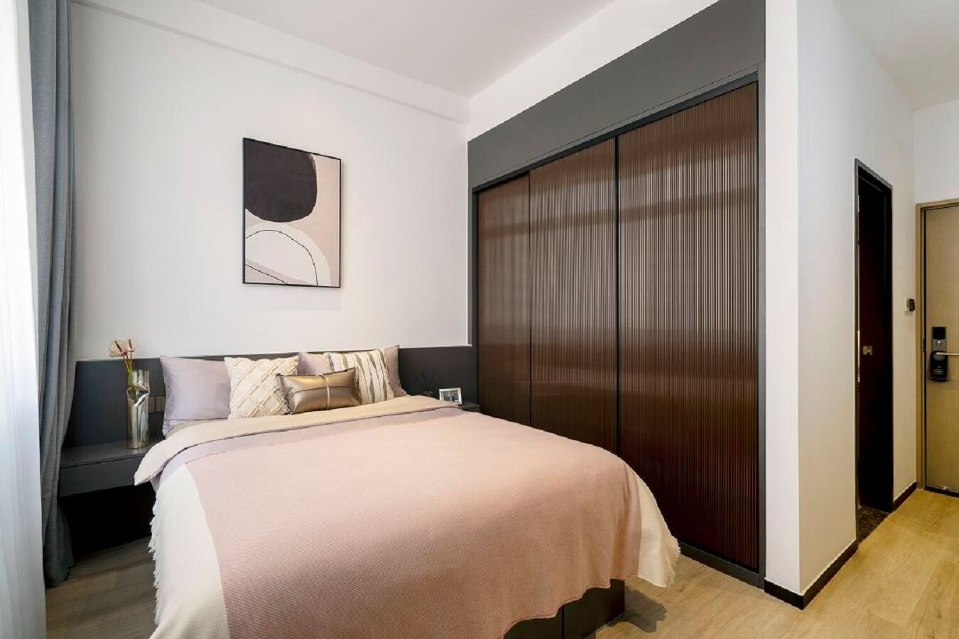 Executive Triple Room | Premium bedding, in-room safe, desk, laptop workspace