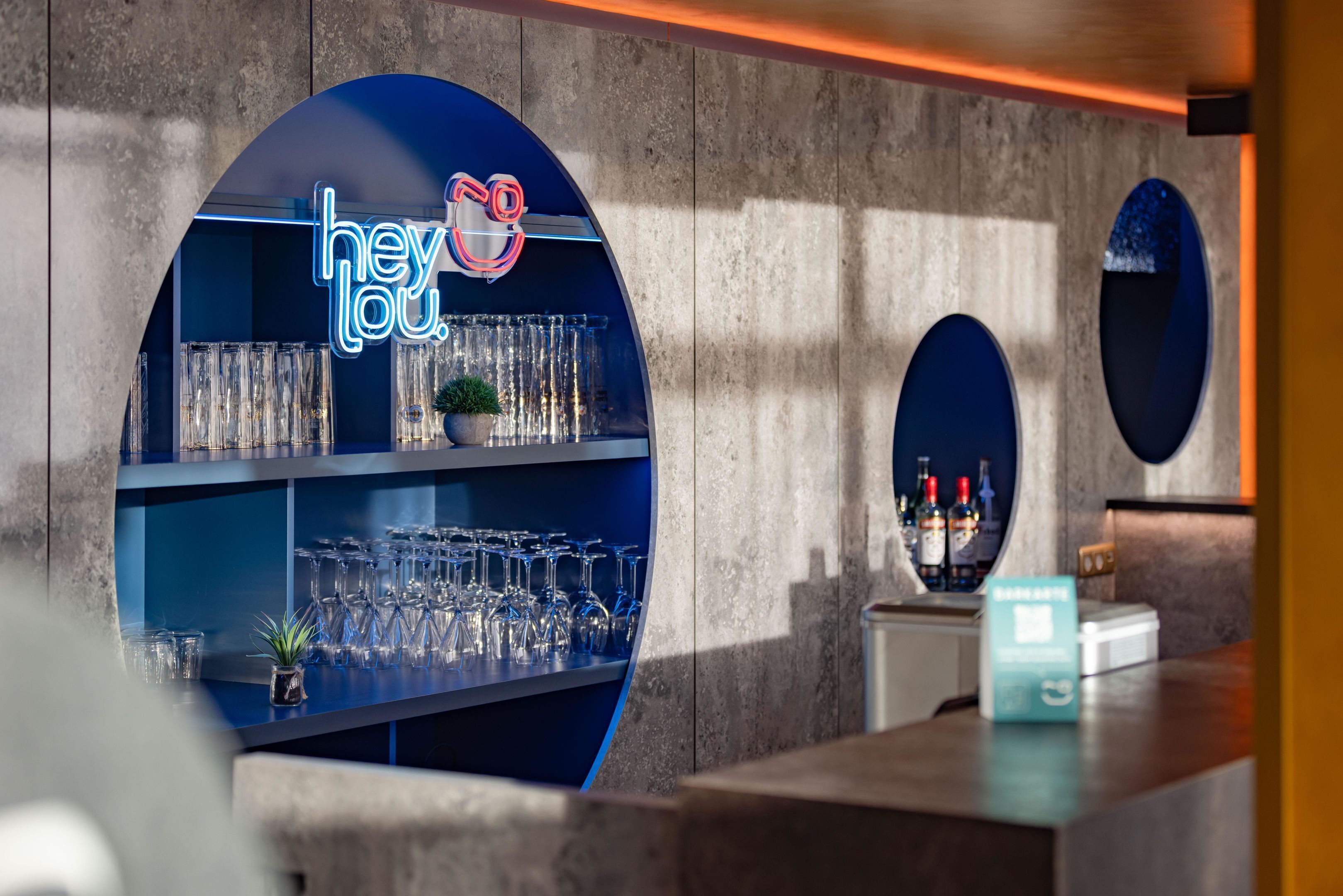 Bar (in der Unterkunft)
