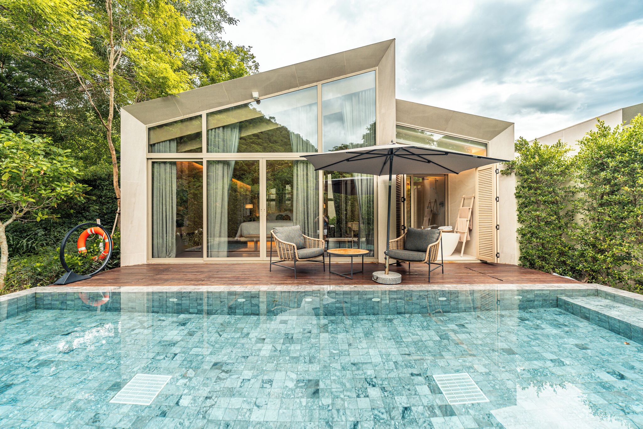 别墅, 私人游泳池 | 埃及棉床单、高档床上用品、泰普尔床垫、迷你吧