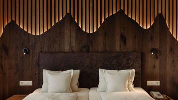 Deluxe-Doppelzimmer | Individuell dekoriert, individuell eingerichtet, Schreibtisch