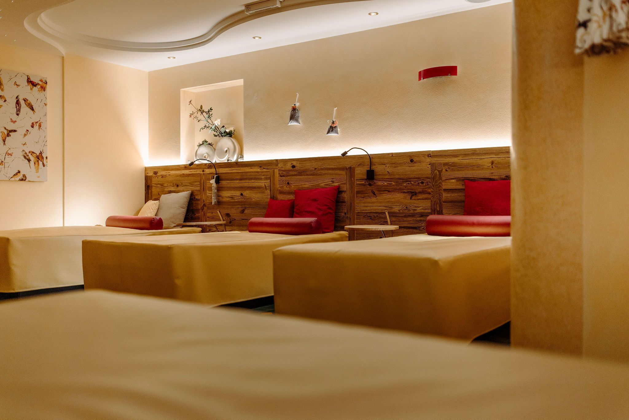 Sauna, steam room, massages