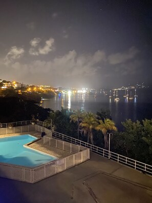 Pool - Face à la mer (Schoelcher)